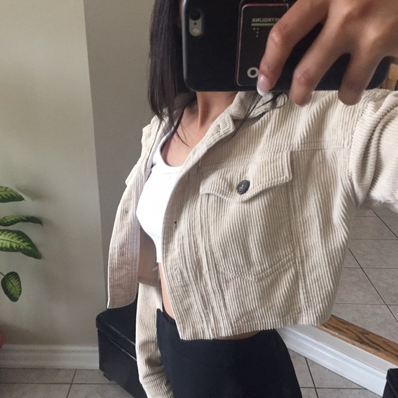 Forever 21 Beige Corduroy Crop Jacket - Picture 3 of 4